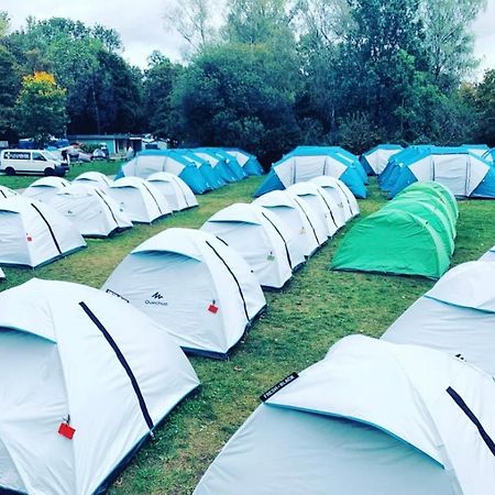 Allyouneed Oktoberfest Camping Hotel Мюнхен Екстериор снимка